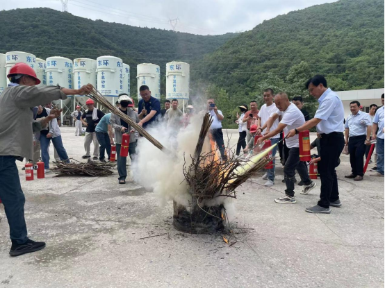 1718847220691662.png 中荊資產(chǎn)經(jīng)營有限公司2024安全生產(chǎn)月新聞稿384.png